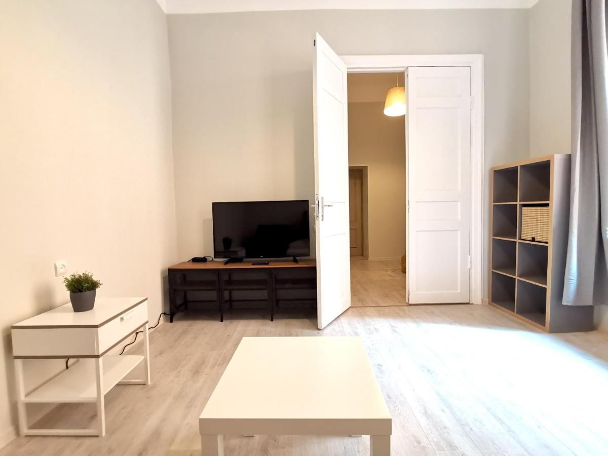 Lacplesa Downtown New 2-Bedroom Apartment Рига Экстерьер фото